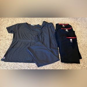 Lot of used medical scrubs - medium